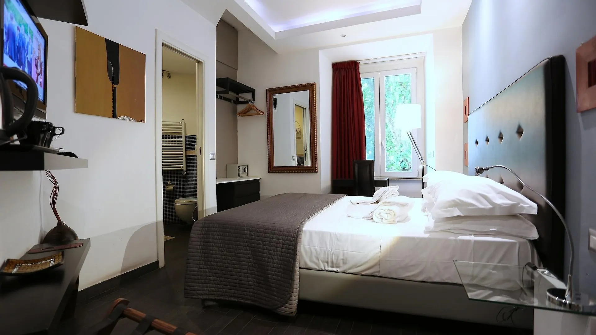 B&B Home 77 Rome Italy