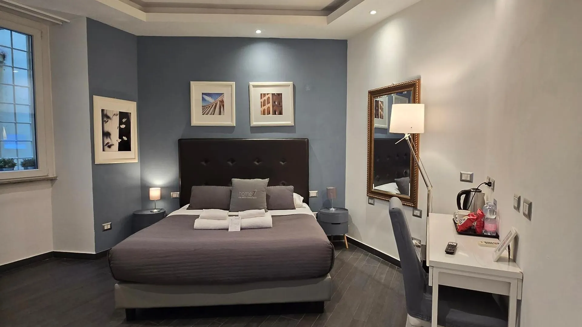 B&B Home 77 Rome 2*,  Italy