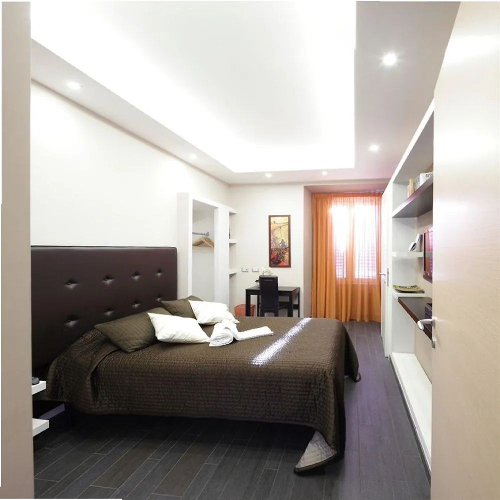 B&B Home 77 Rome 2*,